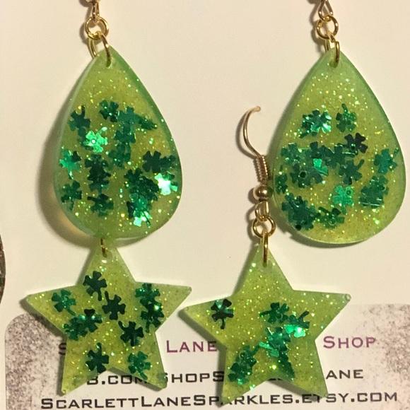 St Patrick’s day earrings, handmade with resin - Picture 2 of 2
